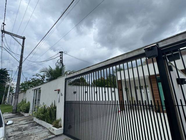 #22 - Casa em condomínio para Venda em Manaus - AM