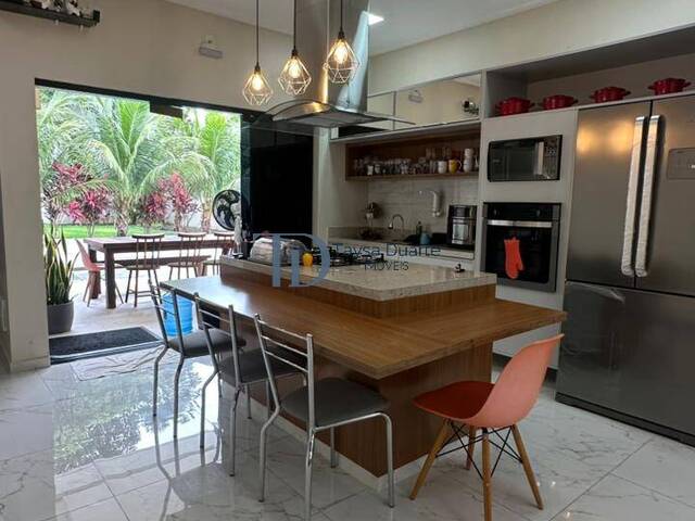 #107 - Casa em condomínio para Venda em Manaus - AM